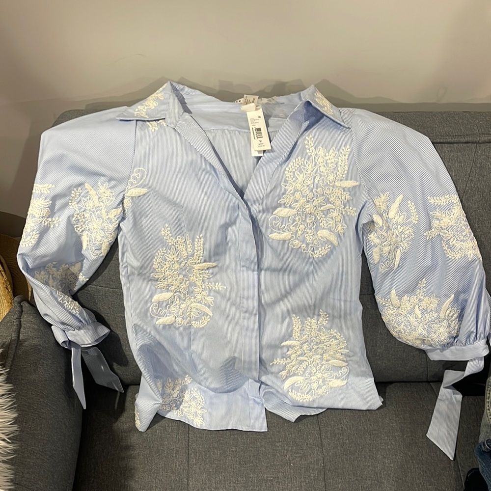Brand new Alice + Olivia button down blouse